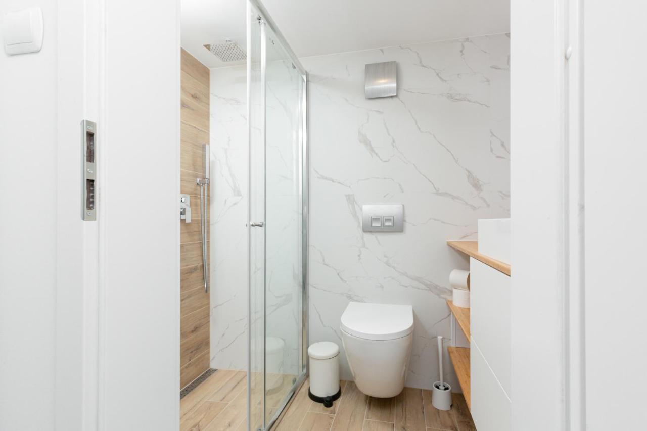 Mezzanine Studio Lwowska Srodmiescie By Noclegi Renters Warszawa Exteriör bild